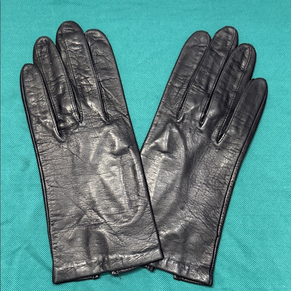 Vintage Women’s Elegant Black Leather Gloves - 7.5